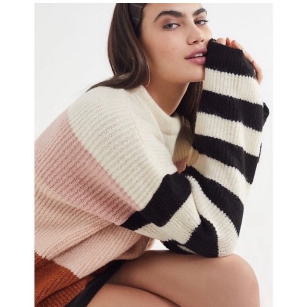 CAROLINE SWEATER